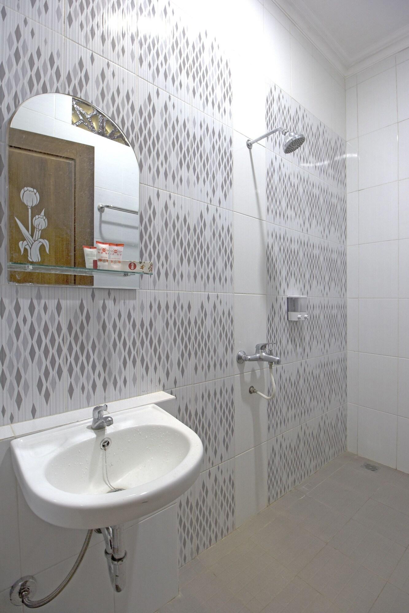 OYO 572 Omah Gedongkuning Syariah Homestay Yogyakarta Luaran gambar